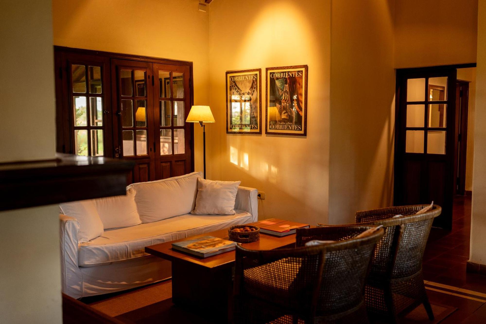 Estancia Iberá Colonia Carlos Pellegrini  Esterno foto